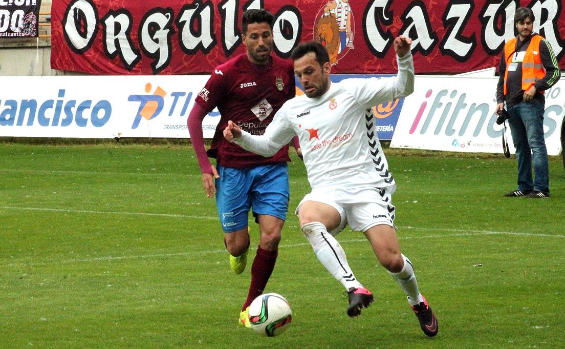 Partido entre Cultural Leonesa y Pontevedra en el Reino de León Partido entre Cultural Leonesa y Pontevedra en el Reino de León