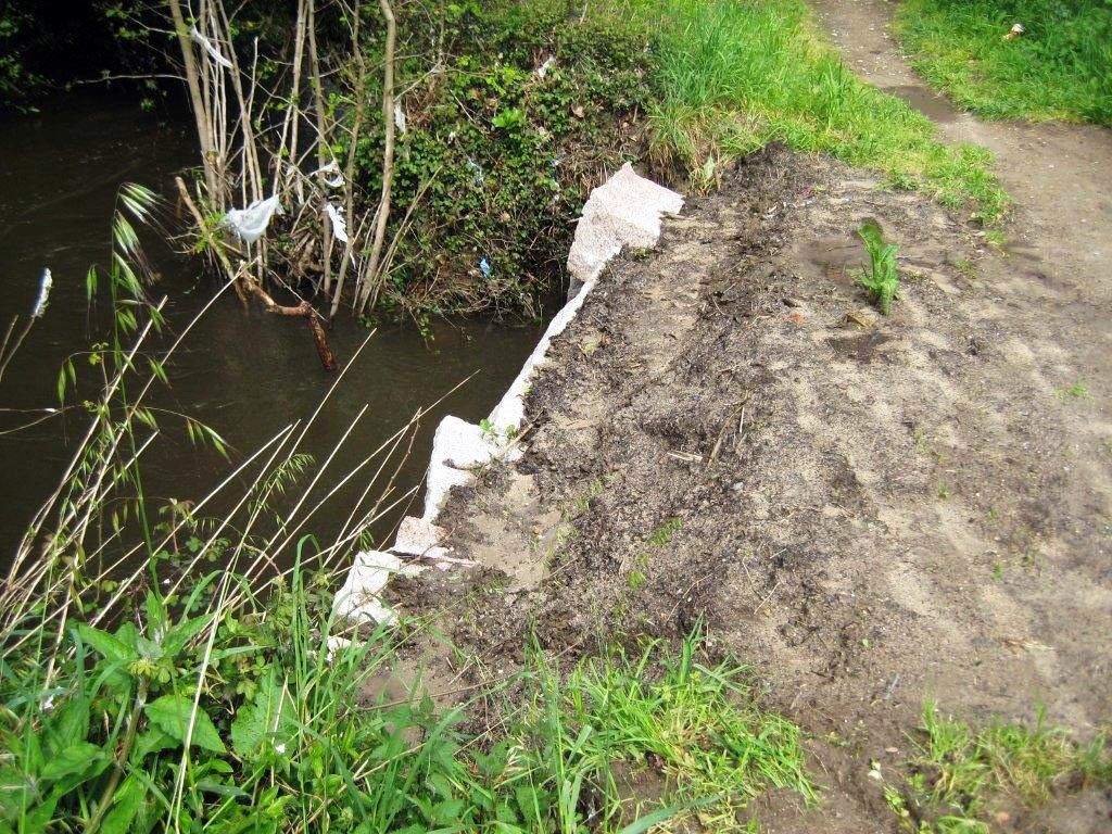 Arreglos en el río de Os Gafos