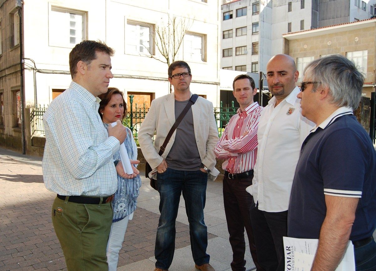 Jacobo Moreira y María José Rodríguez Teso, junto con el ANPA del Álvarez Limeses