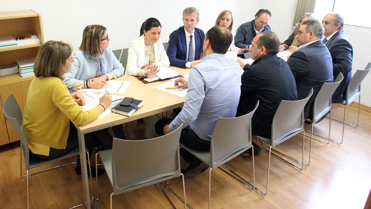 Encuentro de trabajo de Alfonso Rueda con los diputados del PP en la Deputación