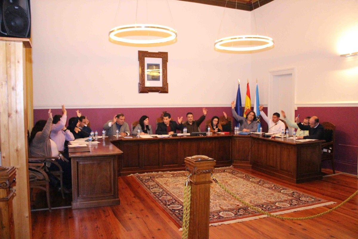Pleno en Ponte Caldelas