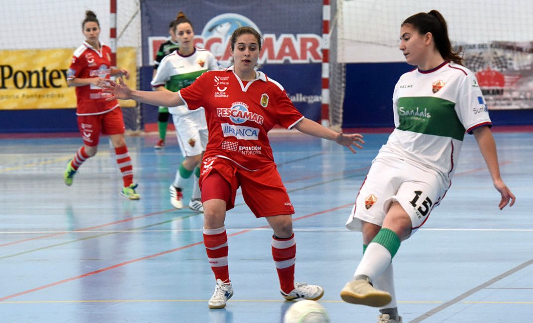 Ale de Paz no partido entre Poio Pescamar e Elche na Seca