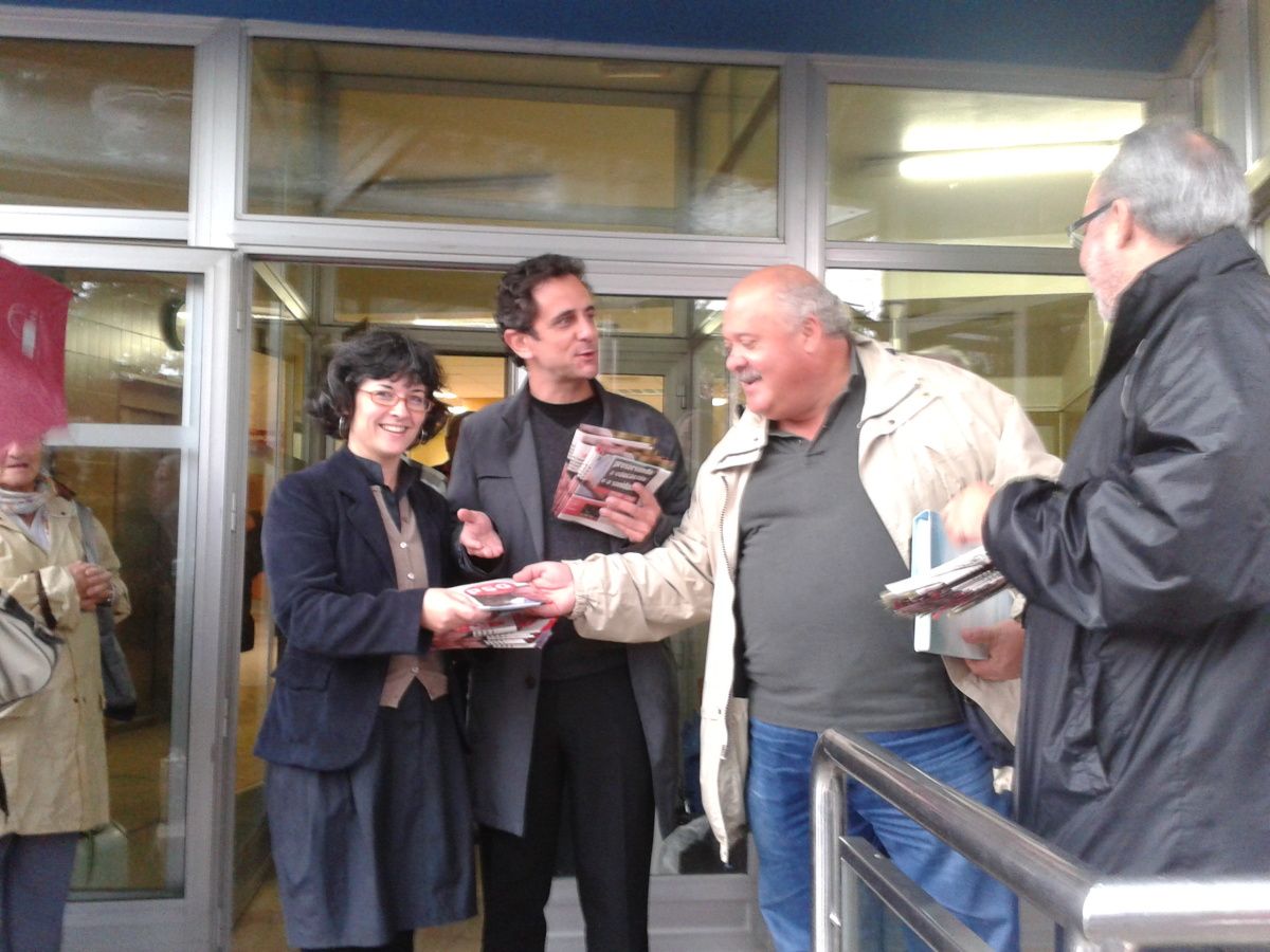 José Manuel Civeira e Patricia Vilán visitaron o Ambulatorio Virxe Peregrina José Manuel Civeira e Patricia Vilán visitaron o Ambulatorio Virxe Peregrina