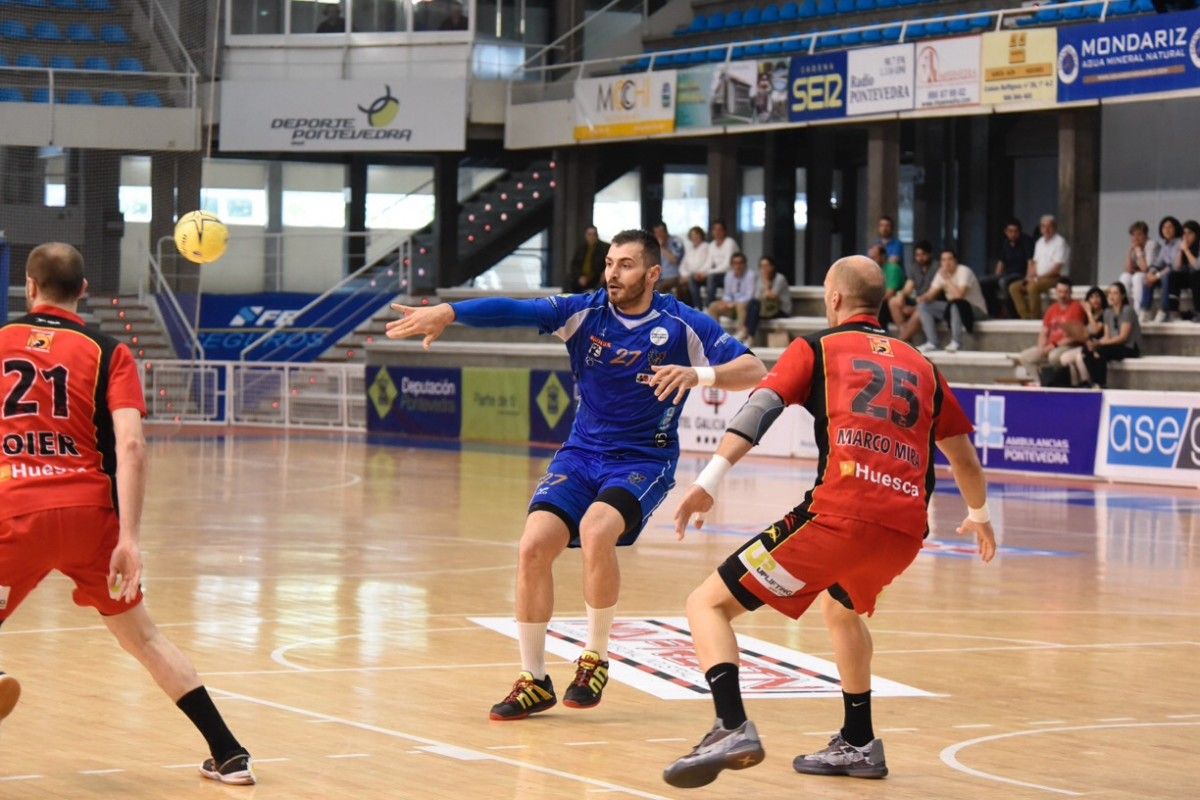Partido entre Teucro e Bada Huesca no Municipal