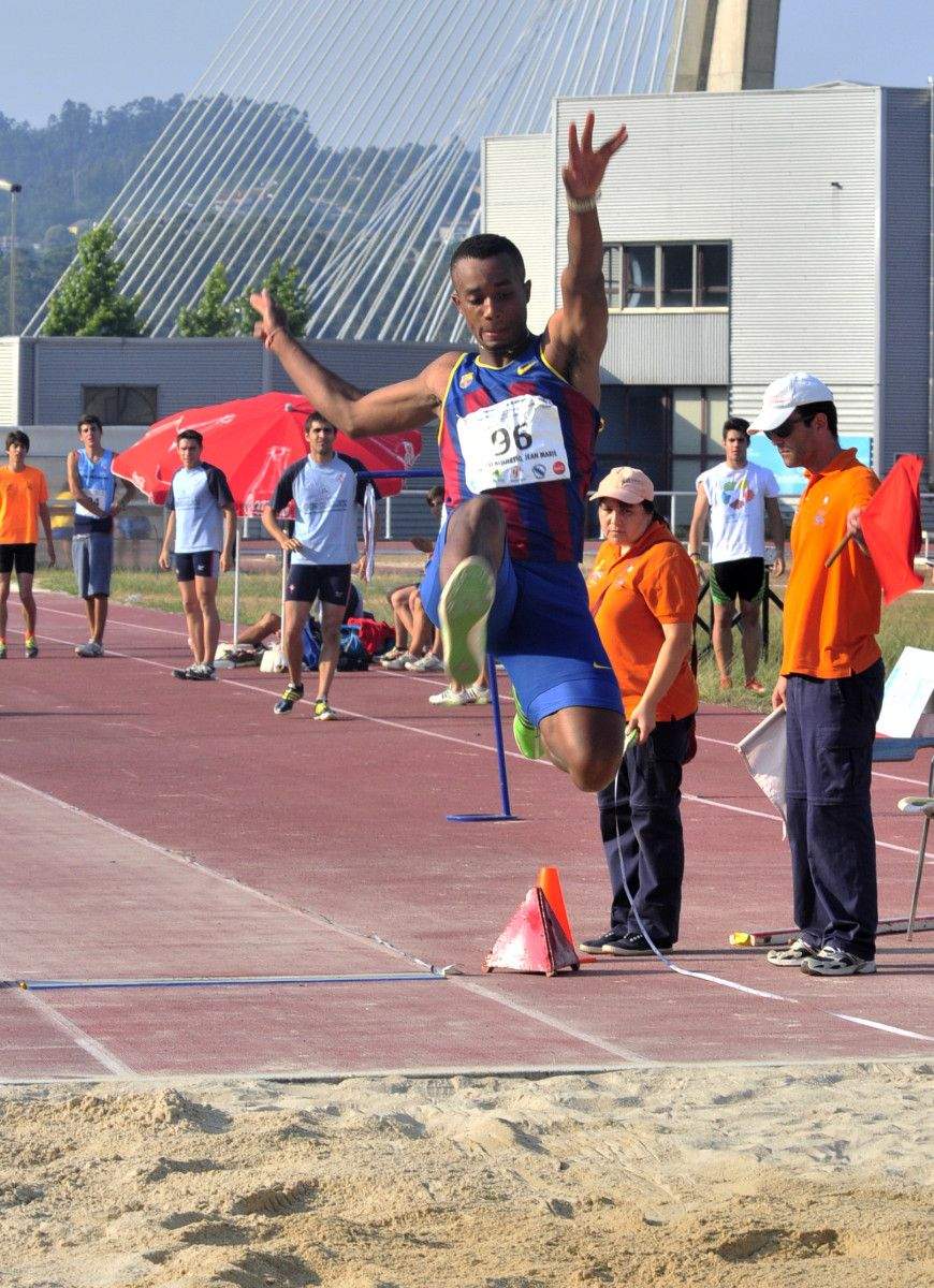 Jean Marie Okutu no Campionato Galego de Atletismo no CGTD de Pontevedra