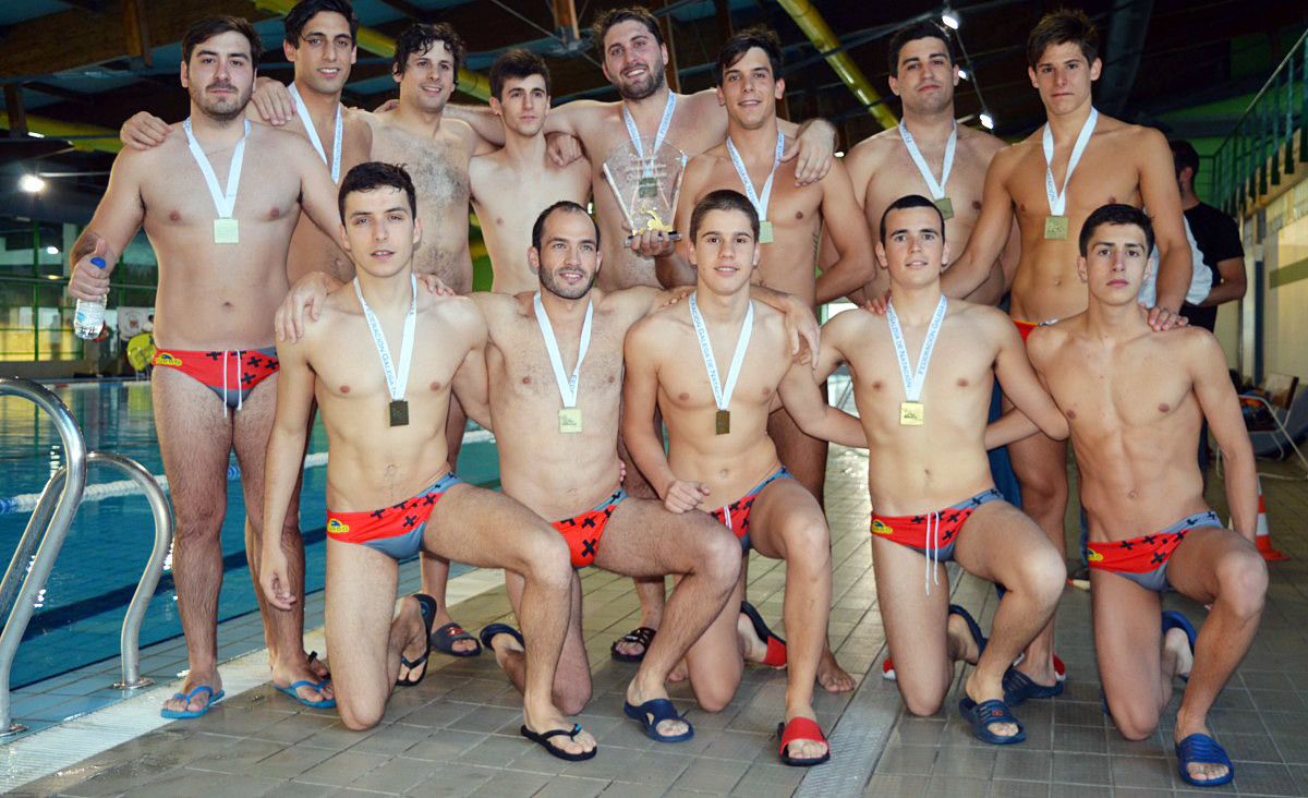 Jugadores del CW Pontevedra, tras ganar la Copa Gallega