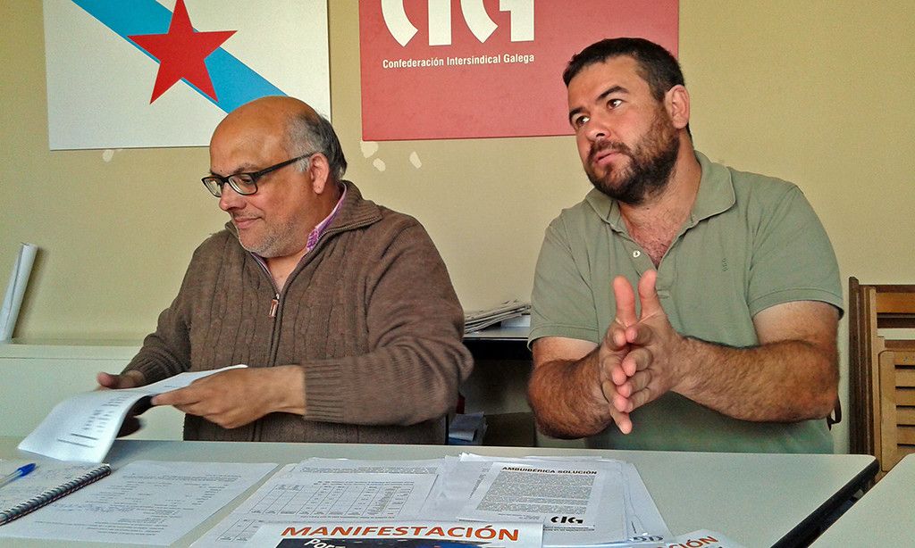 Rueda de prensa de Xabier Aboi y Rodrigo Pazos, técnico del 061 y delegado de la CIG