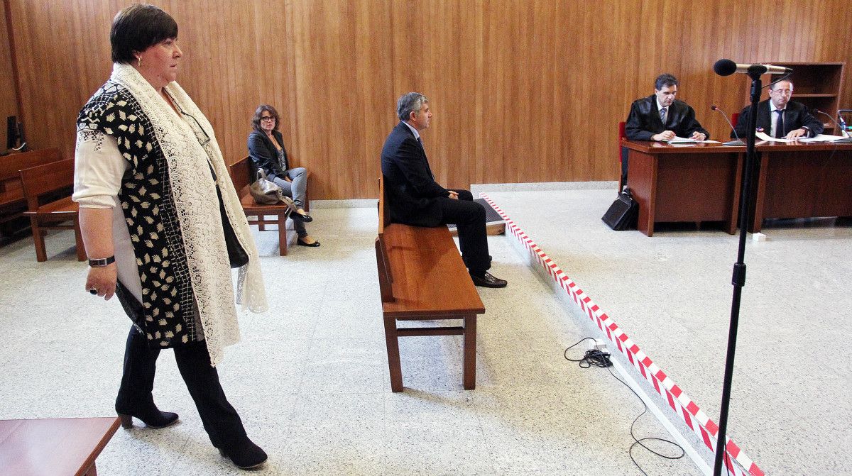 Charo Lorenzo e Juan José María Lago, no banco dos acusados do Xulgado do Penal número 3 de Pontevedra