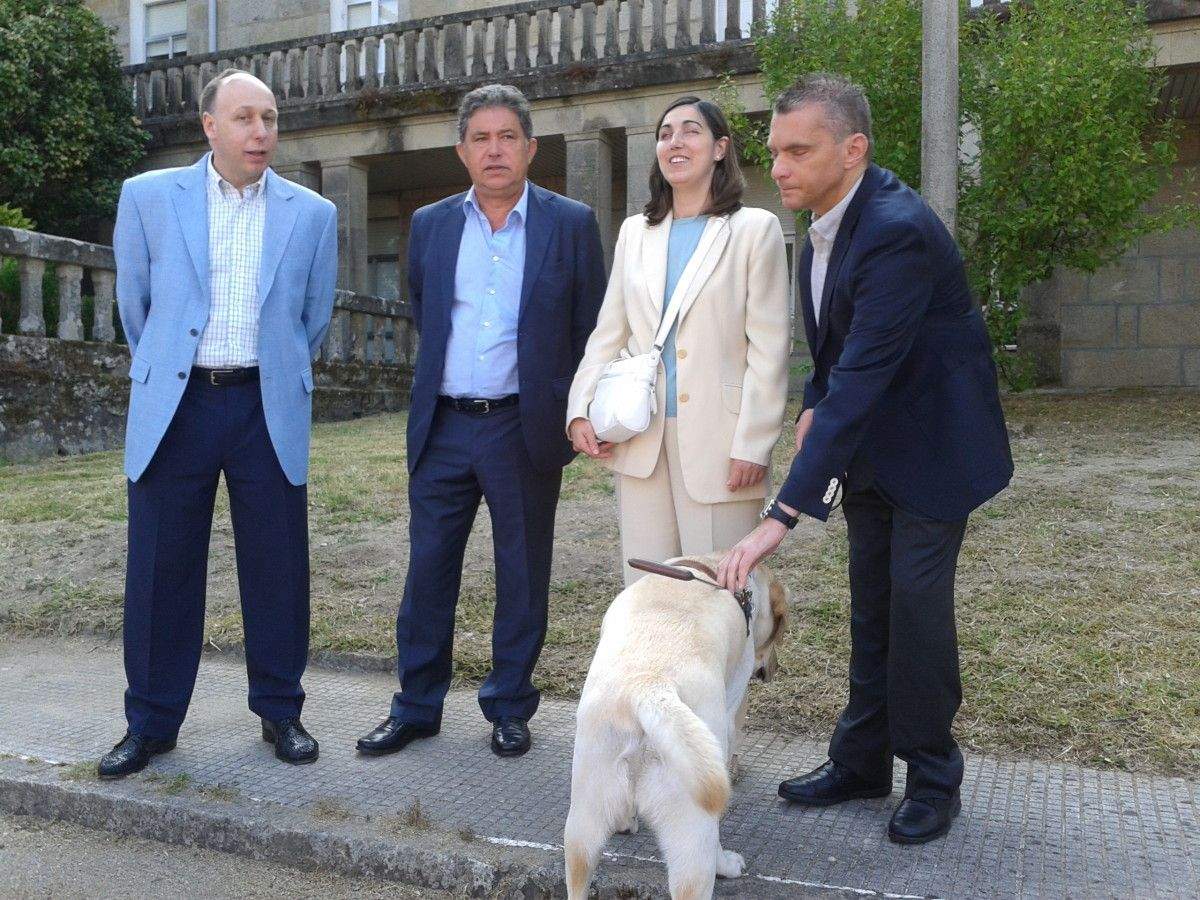 Visita institucional al CRE de la ONCE