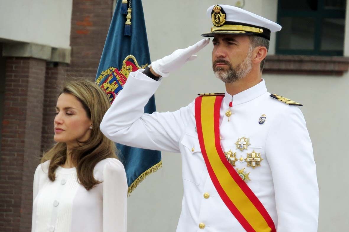 Entrega de despachos en la Escuela Naval de Marín