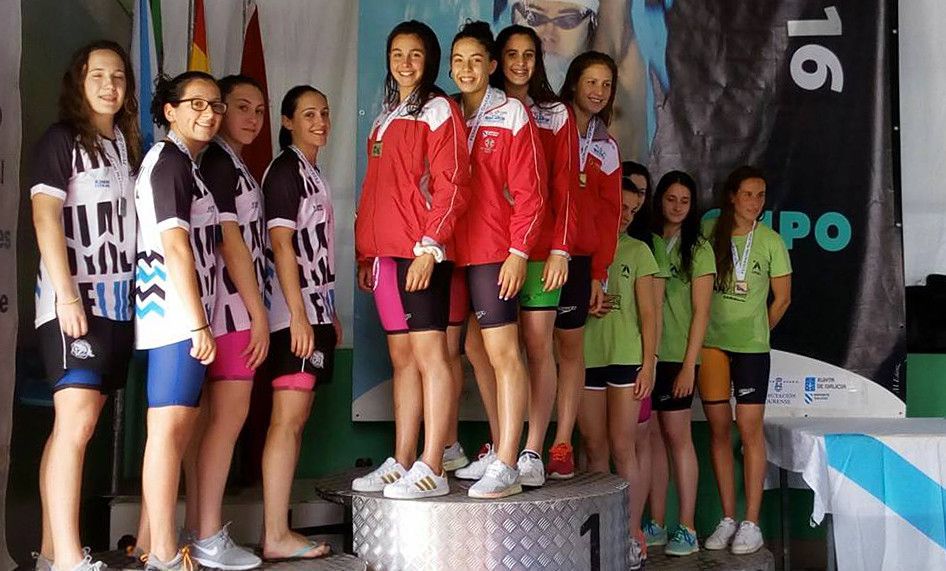 Remuda 4x200 do Galaico que conseguiu o record galego en Ourense