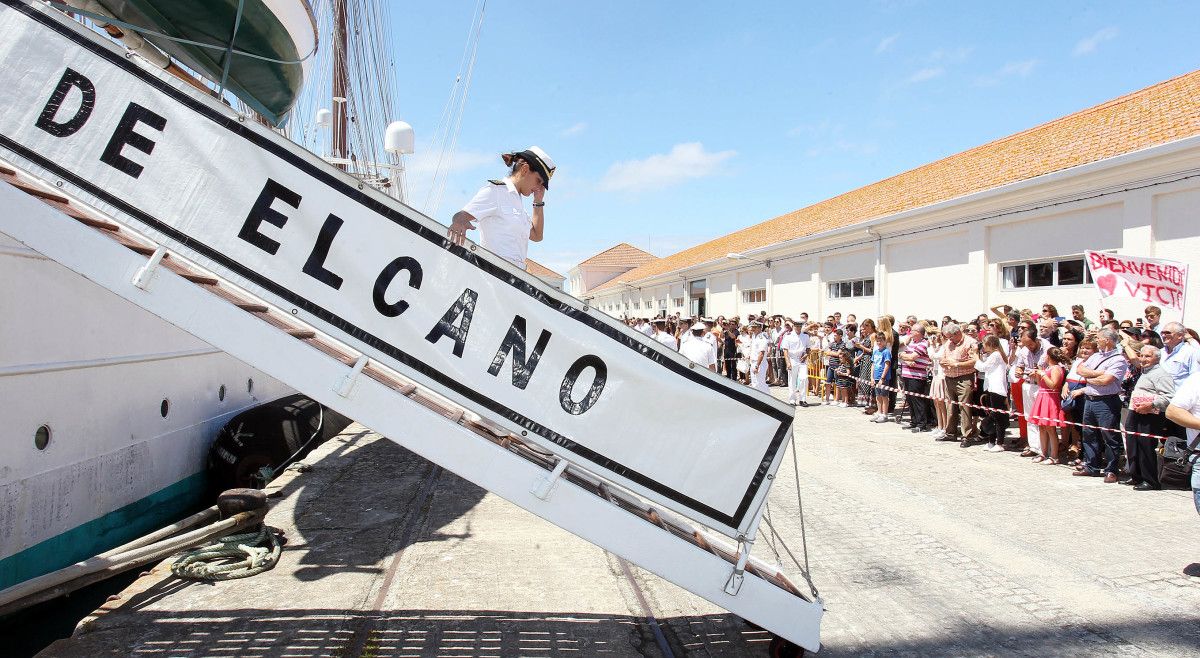 Chegada do buque escola "Juan Sebastián de Elcano" a Marín en 2016