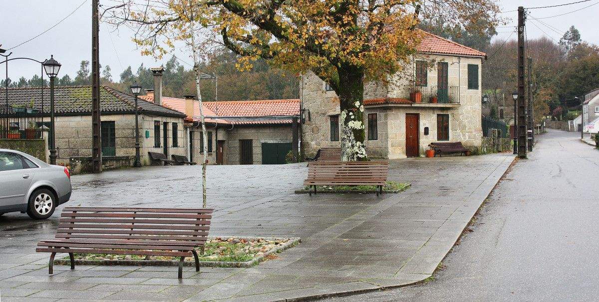 Lugar en Carballedo donde se instala el mercadillo