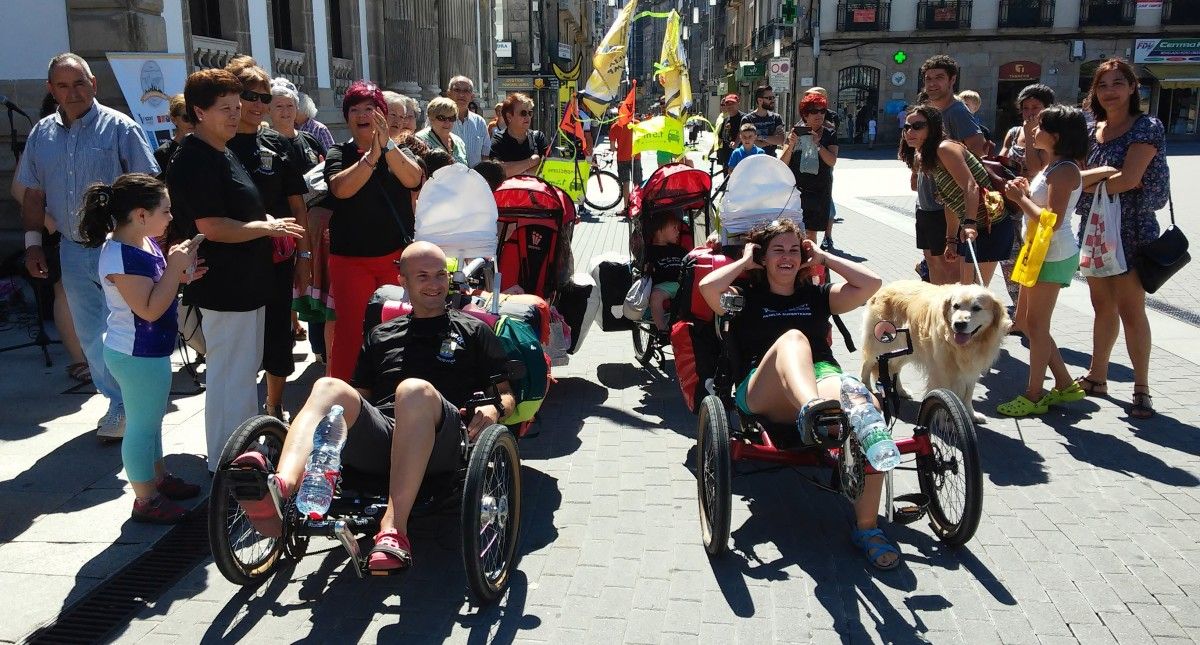 Salida de la Familia Supertramp para hacer el viaje por Europa en trikes