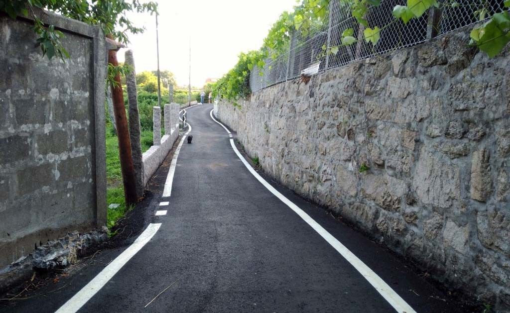 Pista renovada entre A Piolla e Casalnovo