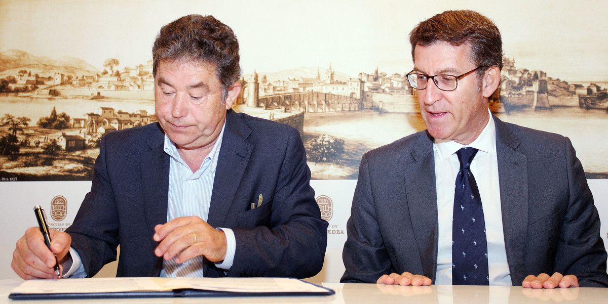 Firma del convenio entre el Sergas y el Concello para la construcción del Gran Montecelo