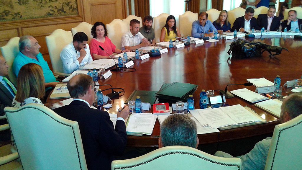 Pleno da Deputación de Pontevedra