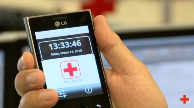 Móvil con el servicio telefónico de atención y protección para víctimas de la violencia de género (Atempro) de Cruz Roja