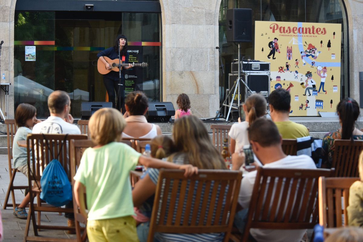 Conciertos en las plazas de A Verdura y Méndez Núñez por el programa Paseantes 2016 Conciertos en las plazas de A Verdura y Méndez Núñez por el programa Paseantes 2016