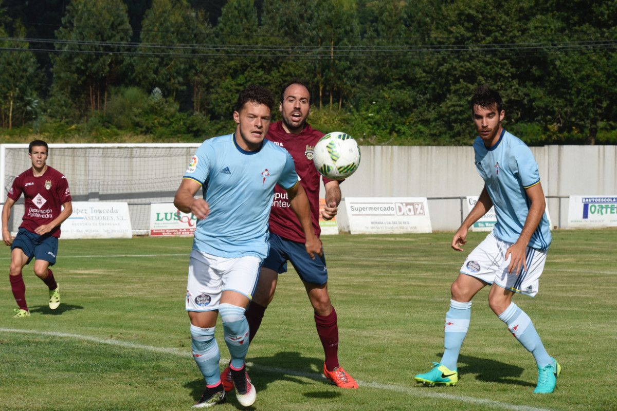 Partido amigable entre Pontevedra e Celta B en Moraña