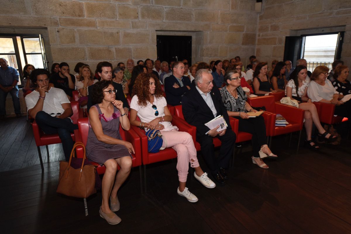 Presentación de la revista 'Olga' y primer homenaje en Pontevedra a Sabino Torres