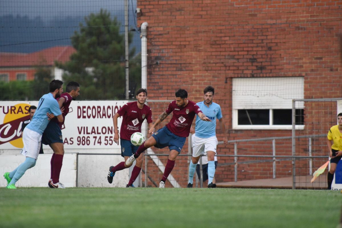 Partido amigable entre Villalonga e Pontevedra en San Pedro