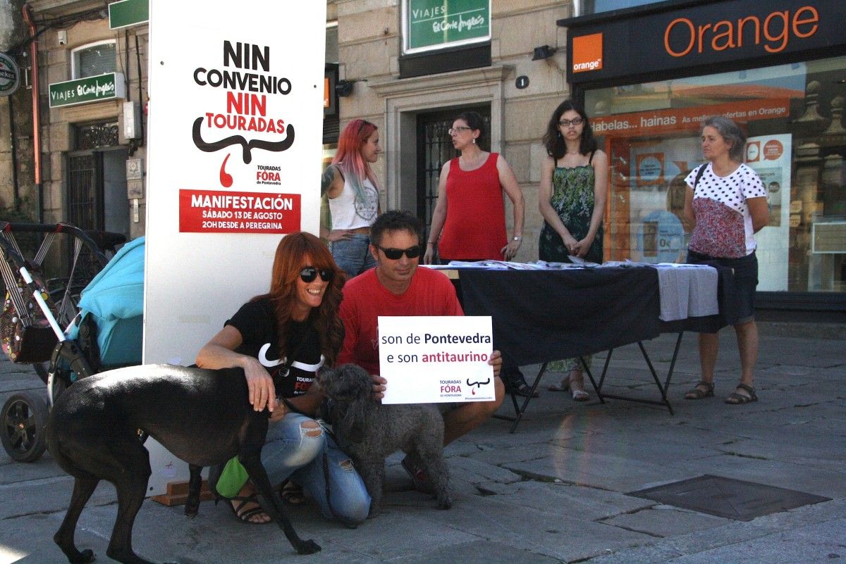Photocall de Touradas fóra de Pontevedra na Peregrina