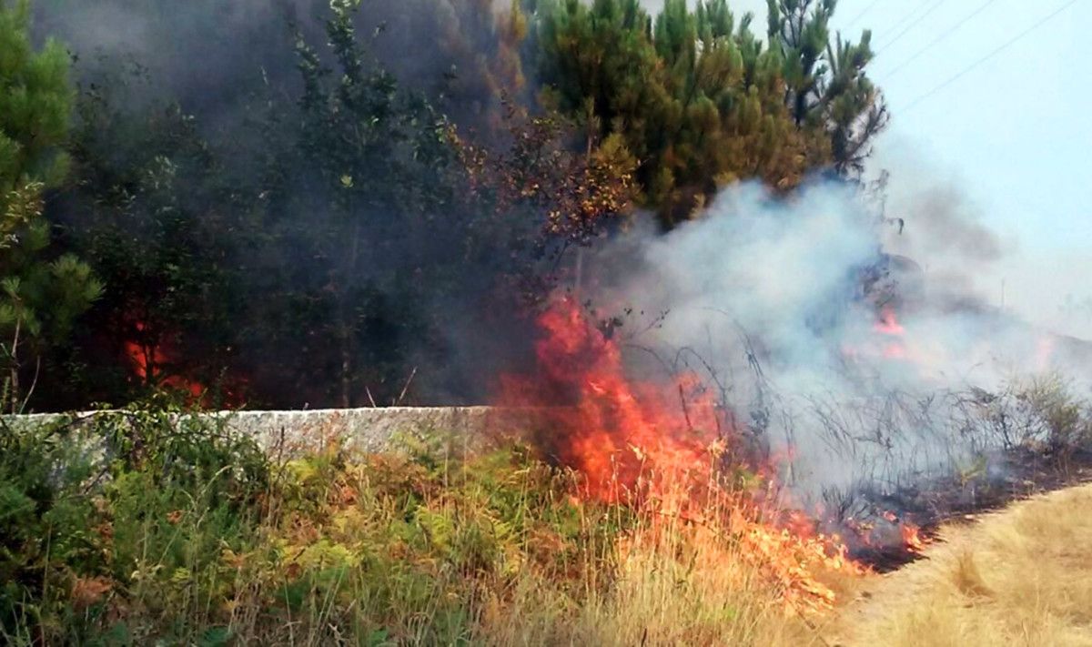 Terceiro día de incendios en Vilar e O Rañadoiro, en Ponte Sampaio
