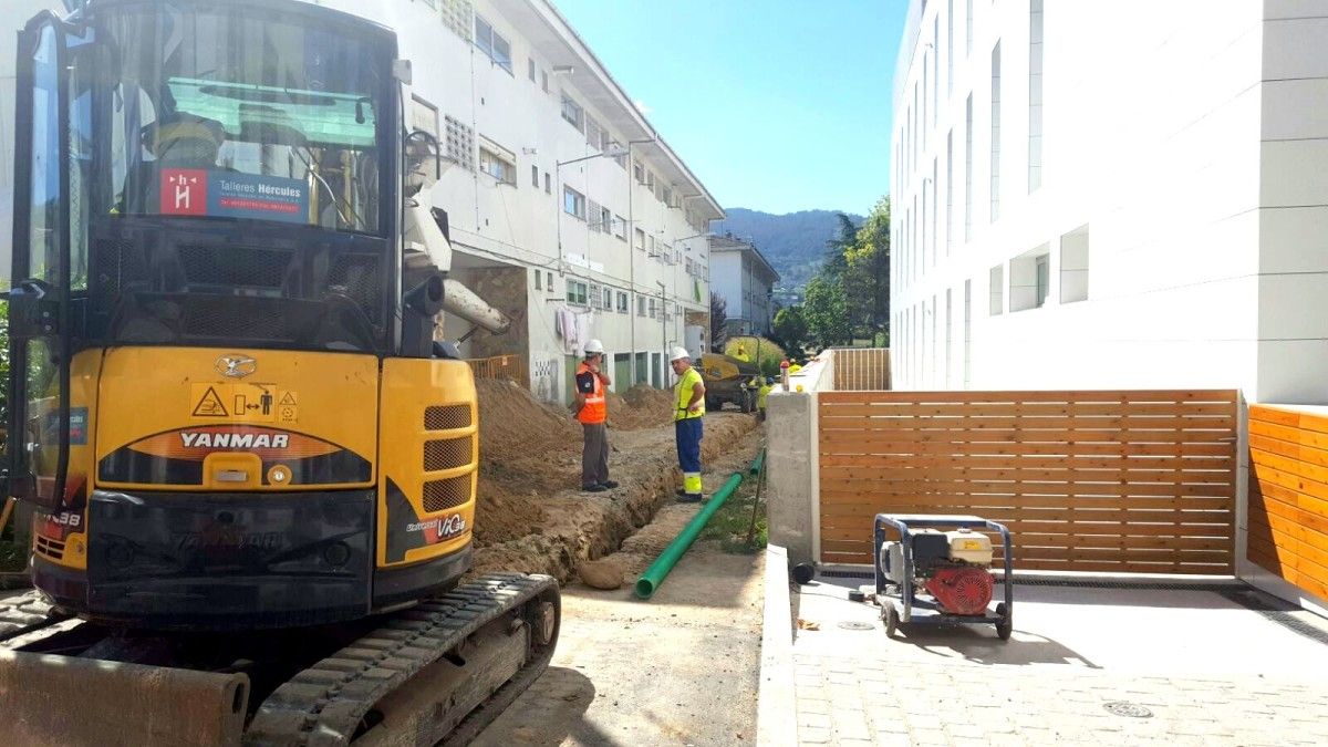 Obras en el acceso al nuevo Centro de Salud de Marín