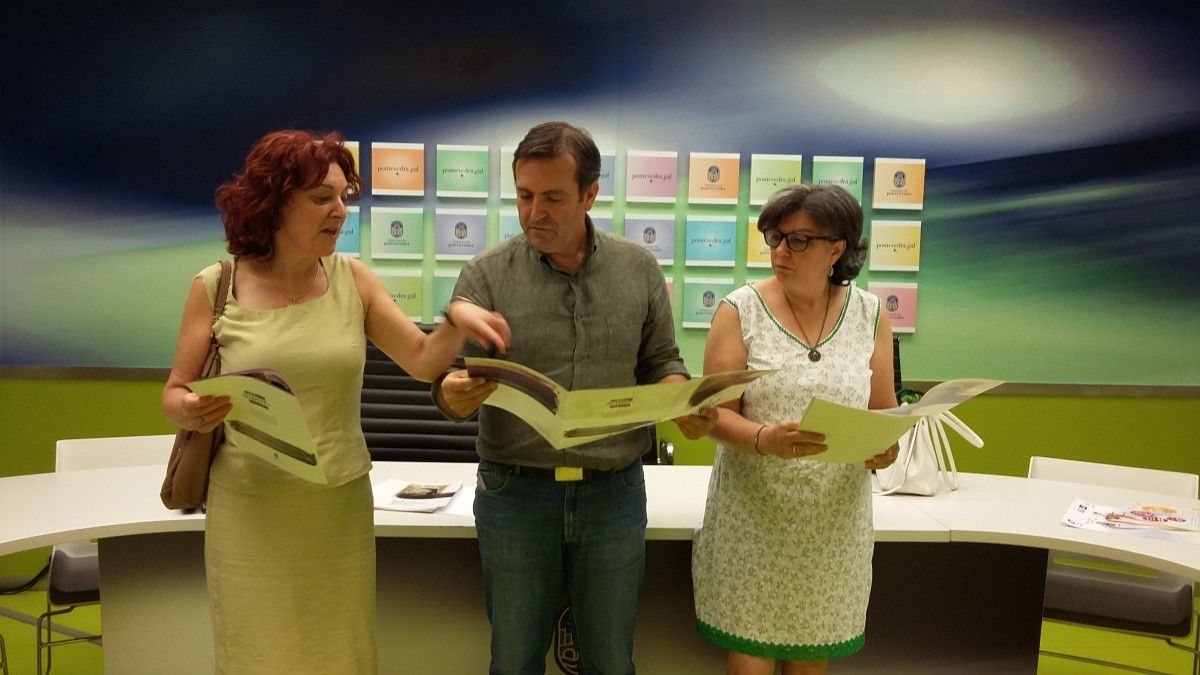 Pilar Lores, Luis Bará y María Lores presentan el homenaje a Isolina Villaverde y Aurelio Torres