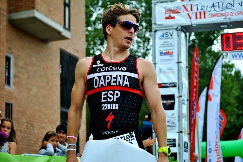 Pablo Dapena tras vencer en el triatlón de Valle de Buelna