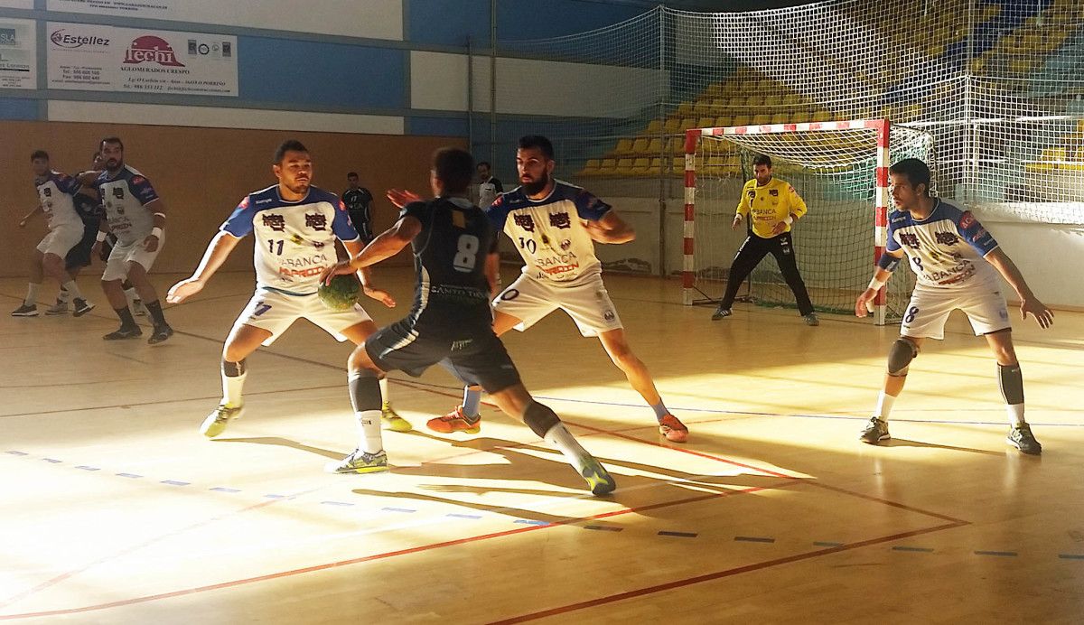Partido amistoso entre Cisne y San Tirso en Tui