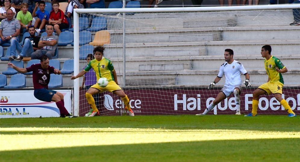 Partido entre Pontevedra e Palencia en Pasarón