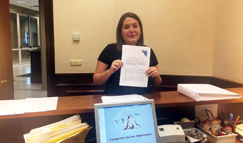 Ángela Rodríguez rexistra no Congreso unha pregunta sobre Elnosa