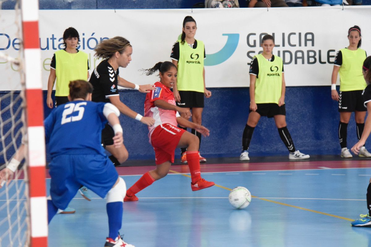 Partido entre Poio Pescamar y Móstoles en A Seca