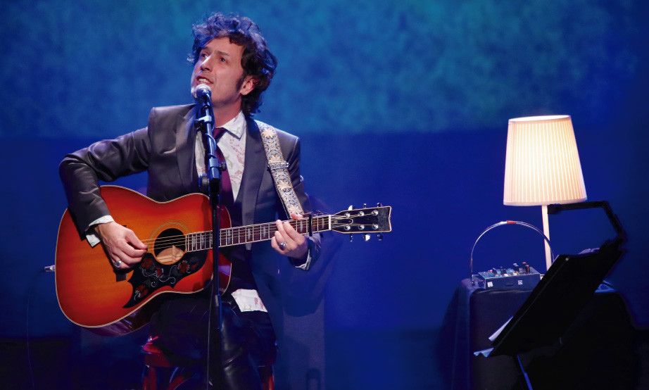 Coti, nun dos concertos da xira "Cercanías y confidencias"