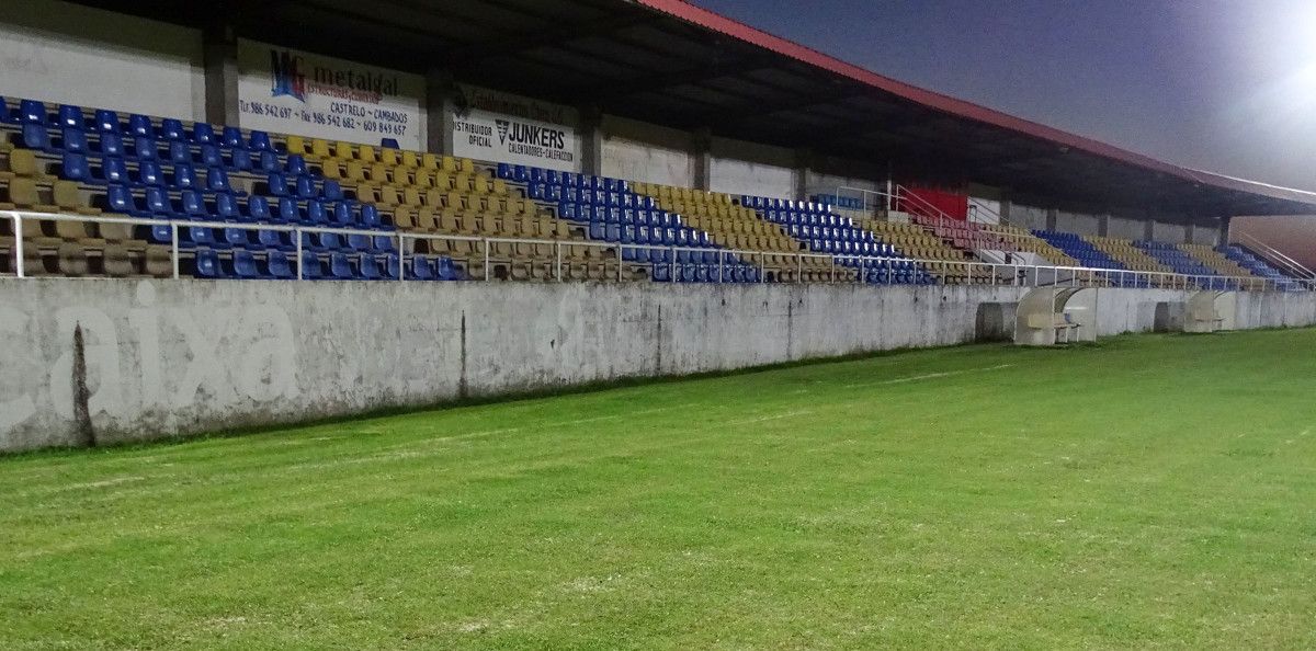 Campo de fútbol de Burgáns, en Cambados