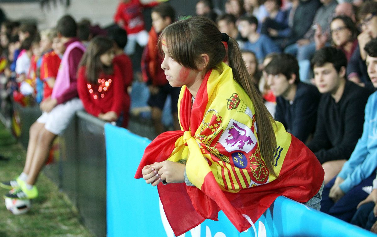 Partido da Selección Española Sub-21 ante Estonia en Pasarón no ano 2016