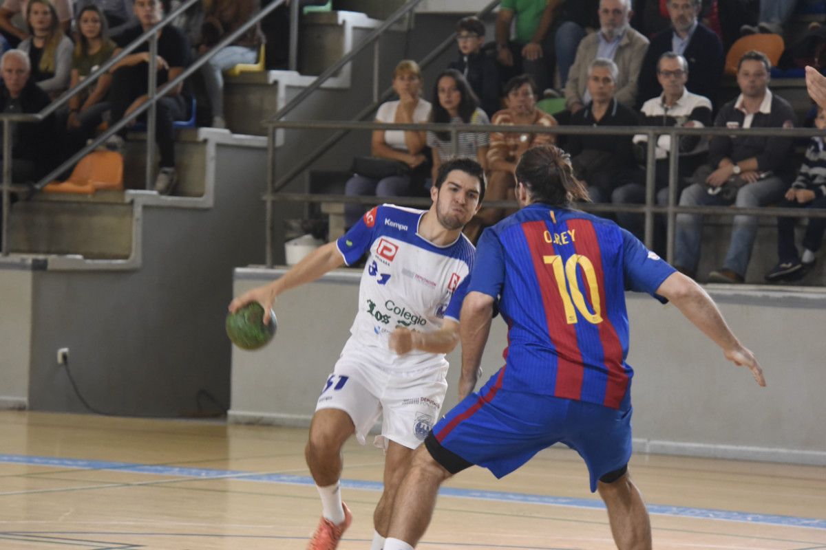 Partido entre Cisne e Barcelona B no CGTD