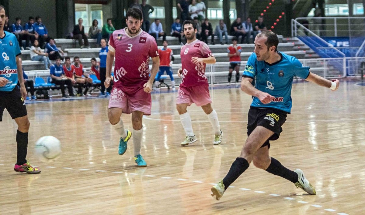 Partido entre Leis e Universidad de Valladolid no Municipal