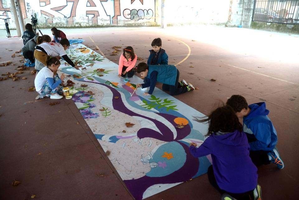 Mural contra a violencia elaborado por alumnos do Vidal Portela