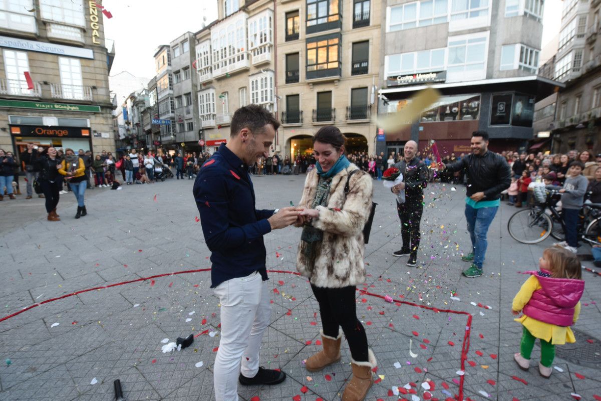 Pedida de mano en la Plaza de A Peregrina