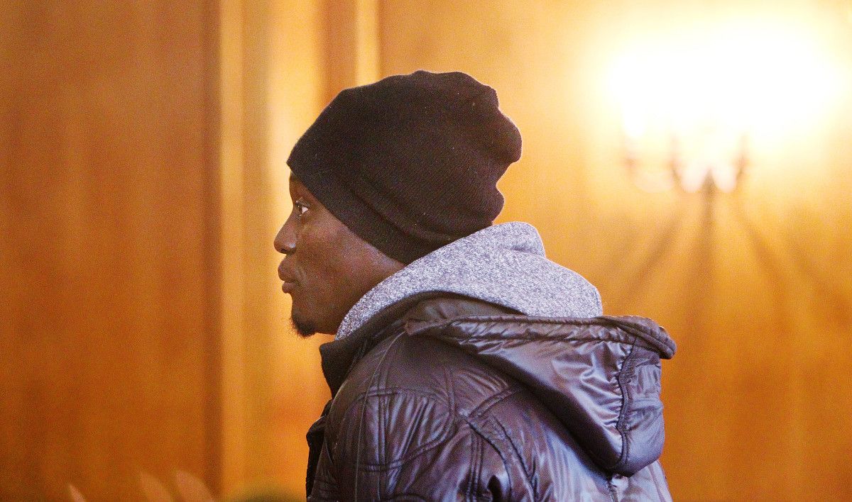 Babacar M., acusado de un delito de violación y otro de lesiones