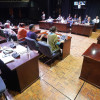 Pleno de la corporación municipal de Pontevedra en el Teatro Principal
