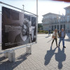 Inauguración de la exposición  'E se fose hoxe?' en la plaza de España