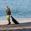Xornada de limpeza nas praias de Marín
