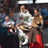 Traslado da carroza procesional para a ofrenda floral á Virxe Peregrina