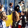 Protesta ante el Marcos da Portela para reclamar el pediatra en Monte Porreiro
