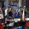 "Mercadillo" de antigüidades na rúa Serra