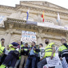 Movilización de los trabajadores de la fábrica de ENCE en Lourizán y de sus empresas auxiliares